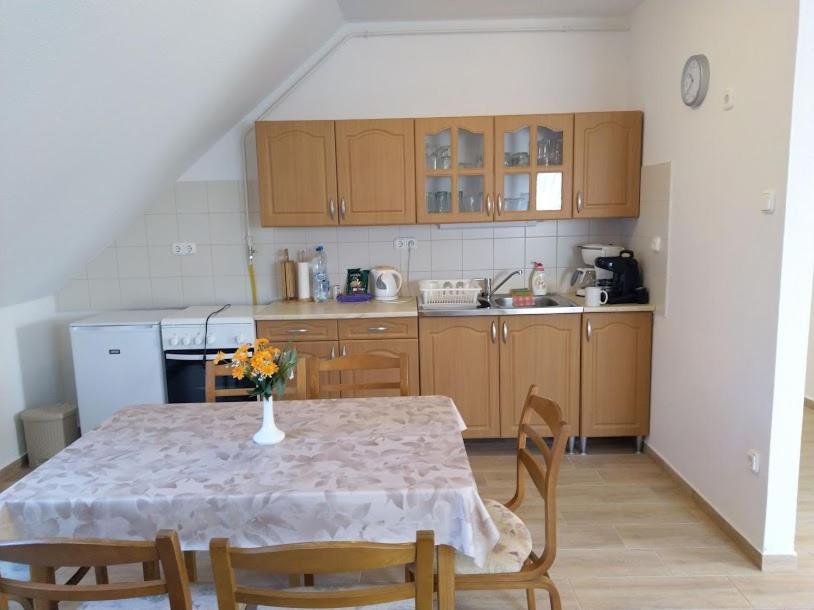 Foeveny Apartman Balatonudvari Eksteriør bilde