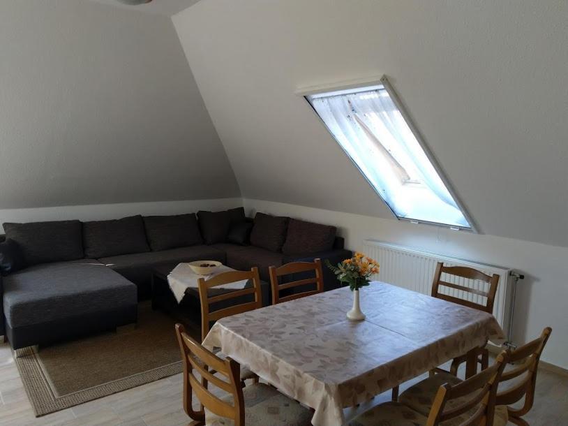 Foeveny Apartman Balatonudvari Eksteriør bilde
